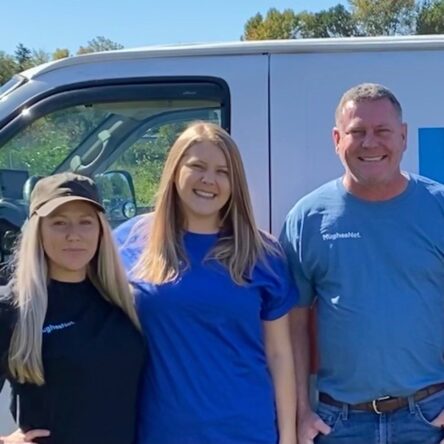 Team Pic (4 Team Pic (4